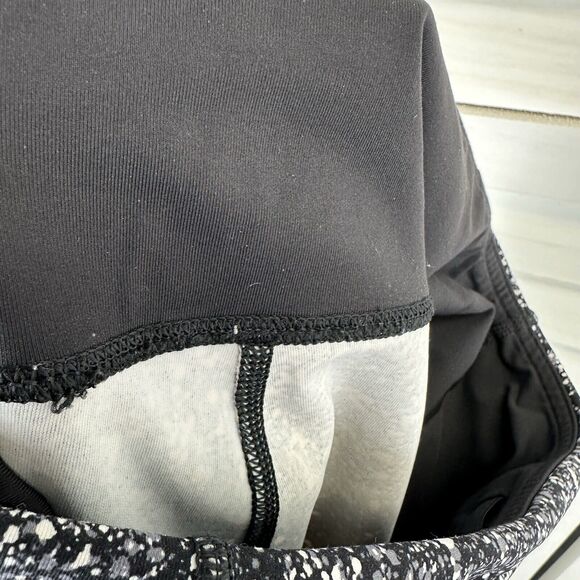 Lululemon Pace‎ Rival Crop Marathon Splatter White Black Leggings Womens Size 4 - Picture 9 of 10